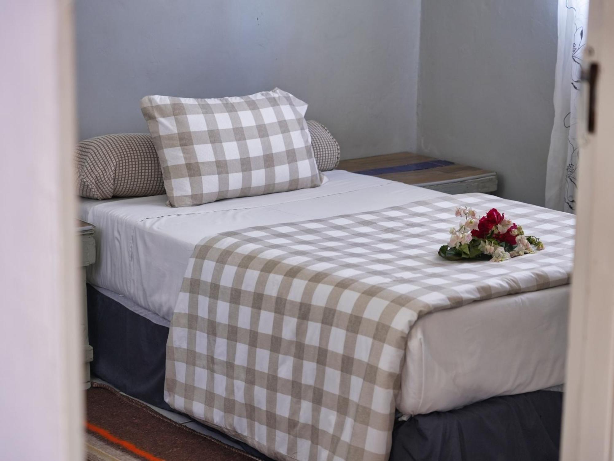 Golentle Home Stay Maun Pokoj fotografie