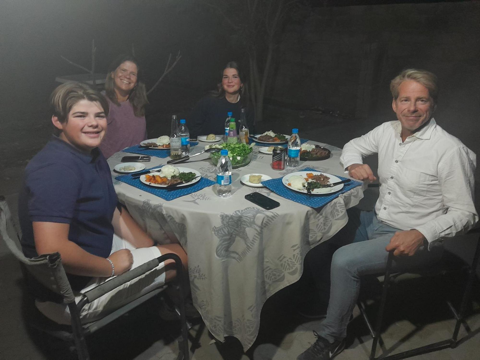 Golentle Home Stay Maun Exteriér fotografie