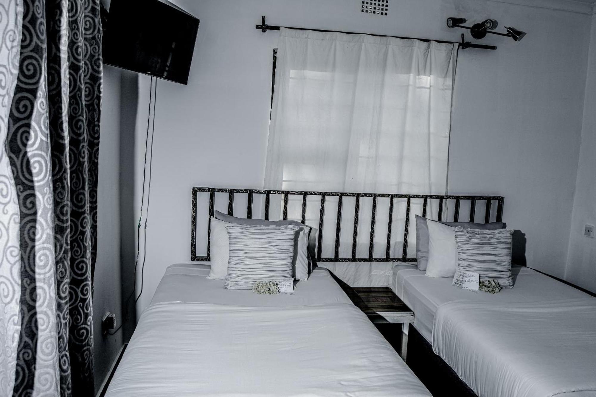 Golentle Home Stay Maun Exteriér fotografie